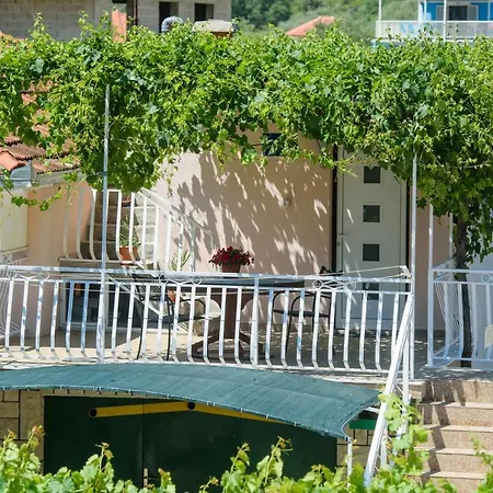 Apartment Anka *